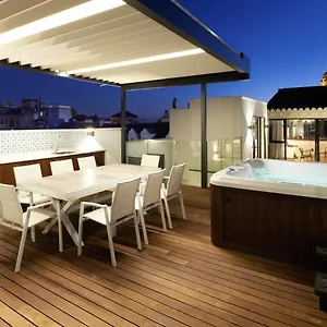 https://inmalaga-penthouse-plaza-de-la-merced.1costadelsol.com